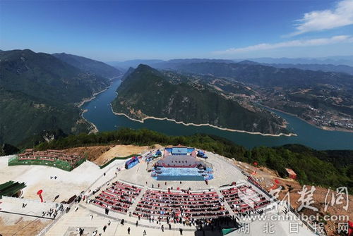 第九届长江三峡 巴东 纤夫文化旅游节开幕 巫峡口景区开园