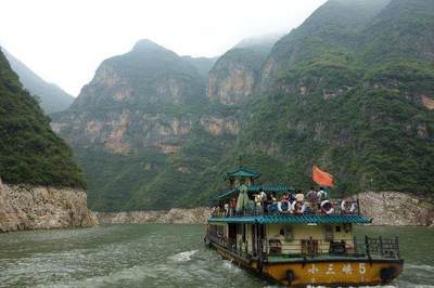 游三峡,看红叶,坐游轮