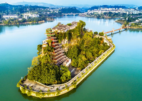 县城20分钟直达石宝寨 忠石沿江旅游路即将通车