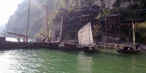 【重庆长江三峡旅游】重庆市内丰都鬼城巫峡瞿塘峡三峡大坝4日游