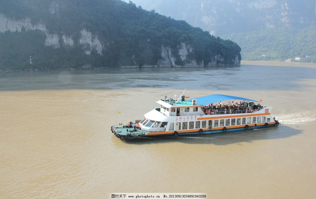 三峡游船图片