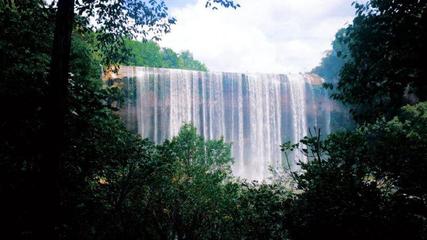 三峡国际旅游节开幕 媒体采风团走进万州