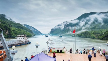 交运两坝一峡游船+三峡大瀑布2日1晚私家团