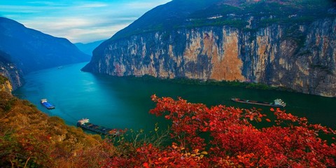 又到红叶满山时,我们一起畅游三峡!