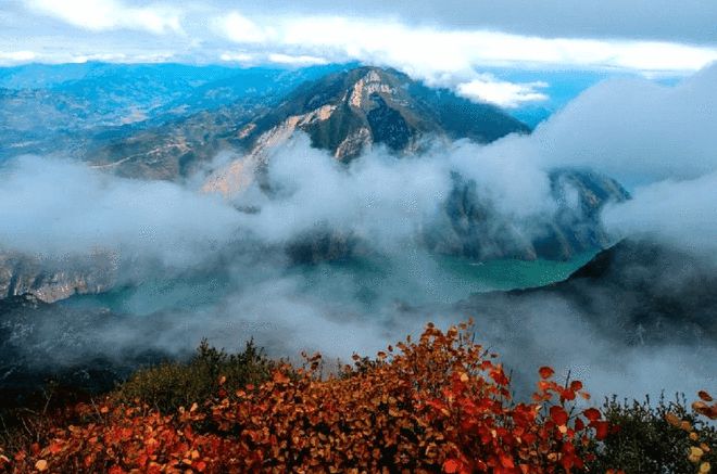 第七届西旅会和2021文旅会即将举办 奉节展馆占地面积达200平方米 游客可在现场观《归来三峡》学夔州刺绣 尝奉节脐橙 赏绝美风光