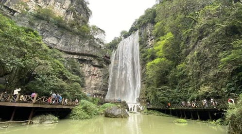 三峡大瀑布旅游区十一接待综述 文明有序,5a服务暖人心
