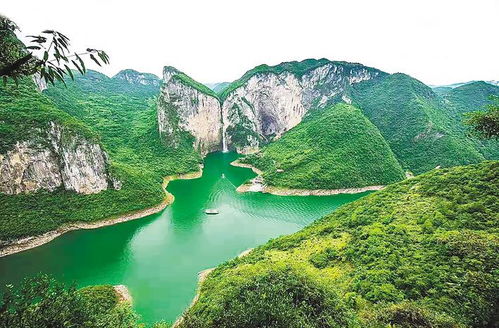 体验恩施国际文旅精品线路 清龙峡 览地质奇观 赏土苗歌舞