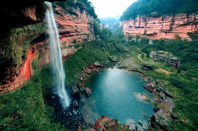 长假期间 重庆接待境内外游客3418.63万人次