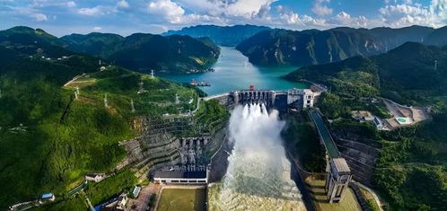 以 迅 应 汛 湖北能源全力迎战暴雨极端天气