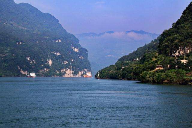 探秘长江三峡之巫峡 奇峰险峻，诗意画卷